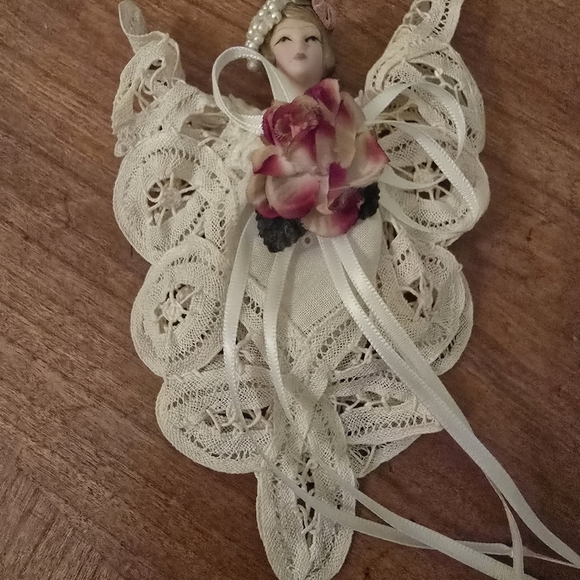Vintage Lace Angel Christmas Ornament – Elegant Holiday Décor - Picture 4 of 8